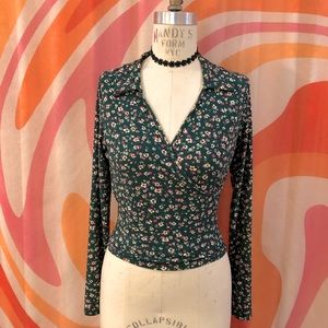 Groovy 70s Green Floral Print Collared Long Sleeve Top